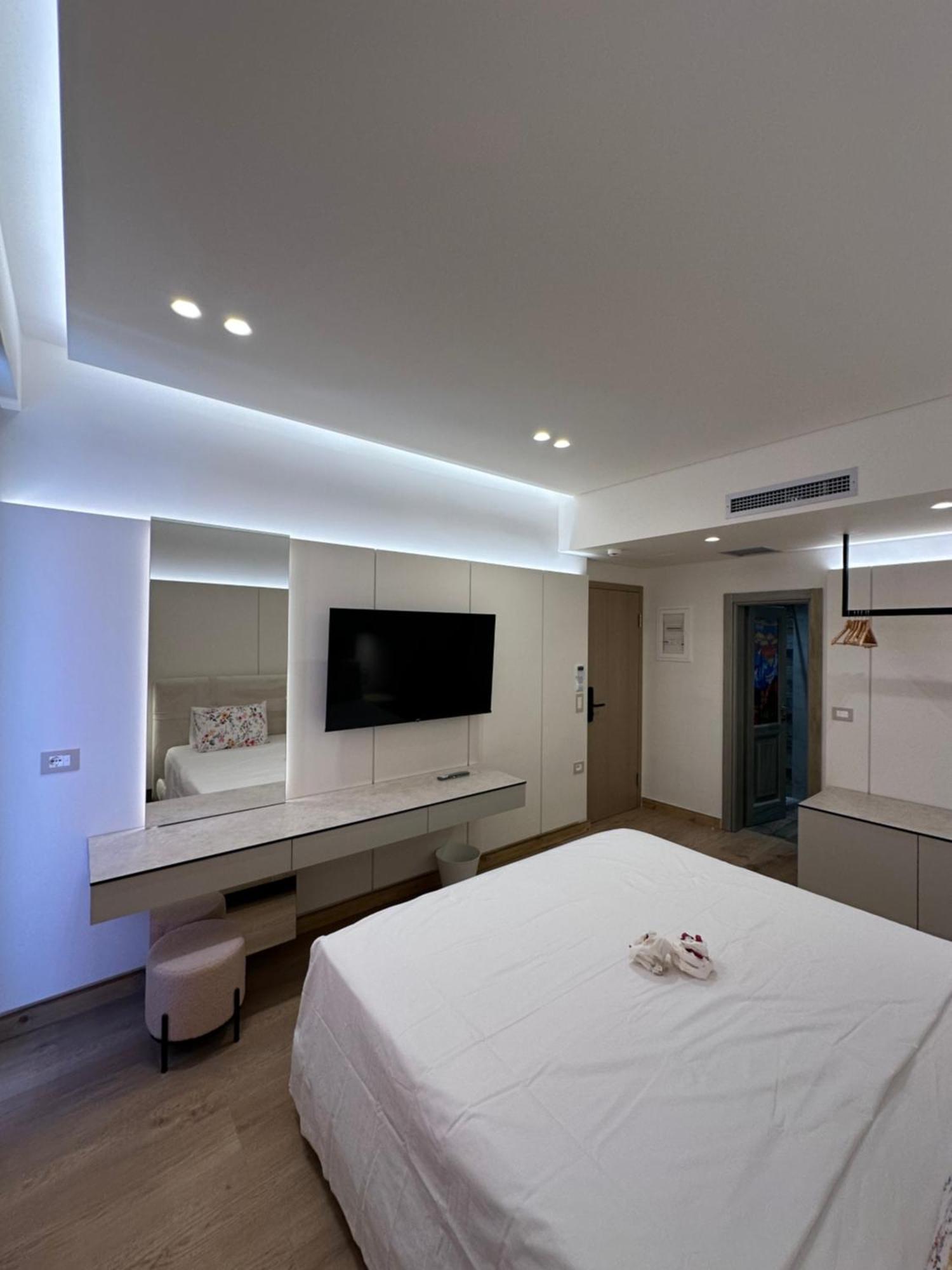 Manolo & Jolie Luxury Hotell Himare